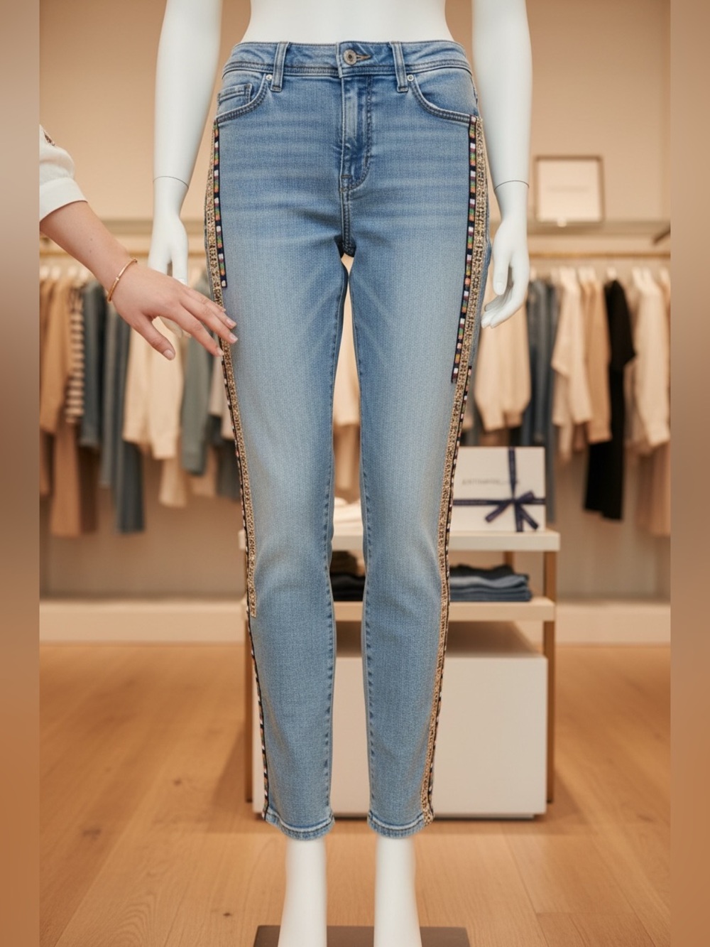 Anthropologie Pilcro Embroidered Women’s Jeans Skinny Size 26